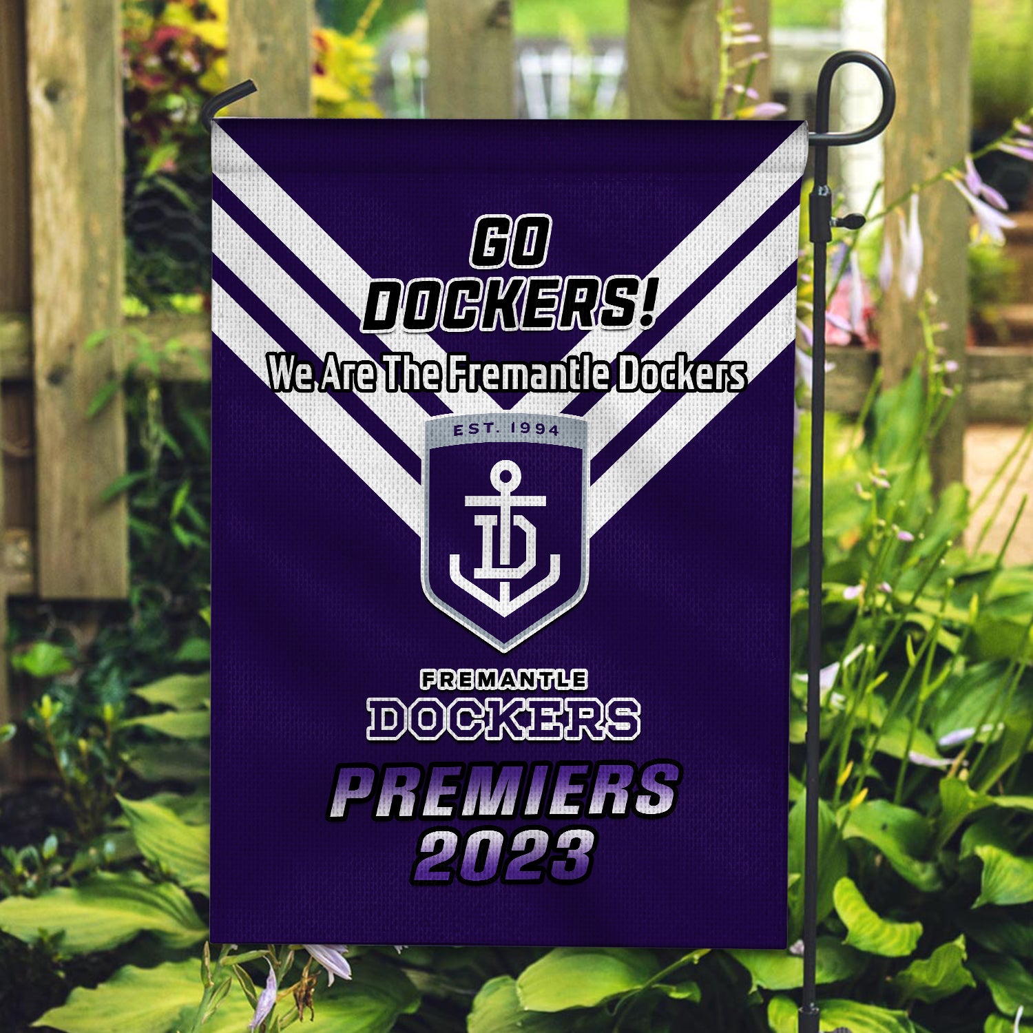 fremantle-football-garden-flag-dockers-go-premiers-2023