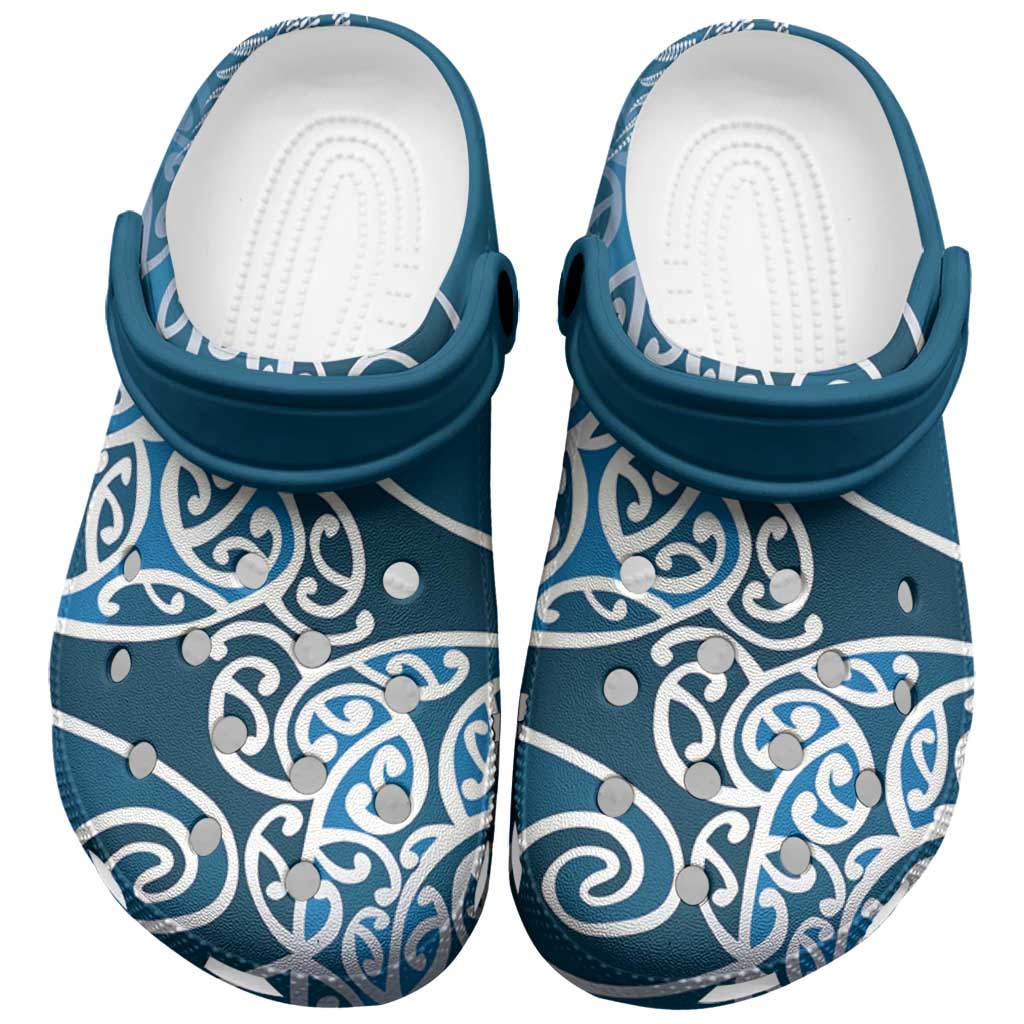 Aotearoa Maori Koru Curves Clogs Shoes Silver Ferns - Navy Blue