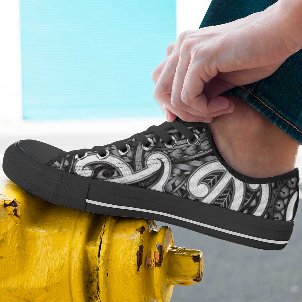 Aotearoa Maori Kowhaiwhai Low Top Shoes Kiwikiwi Puhoro and Patiki