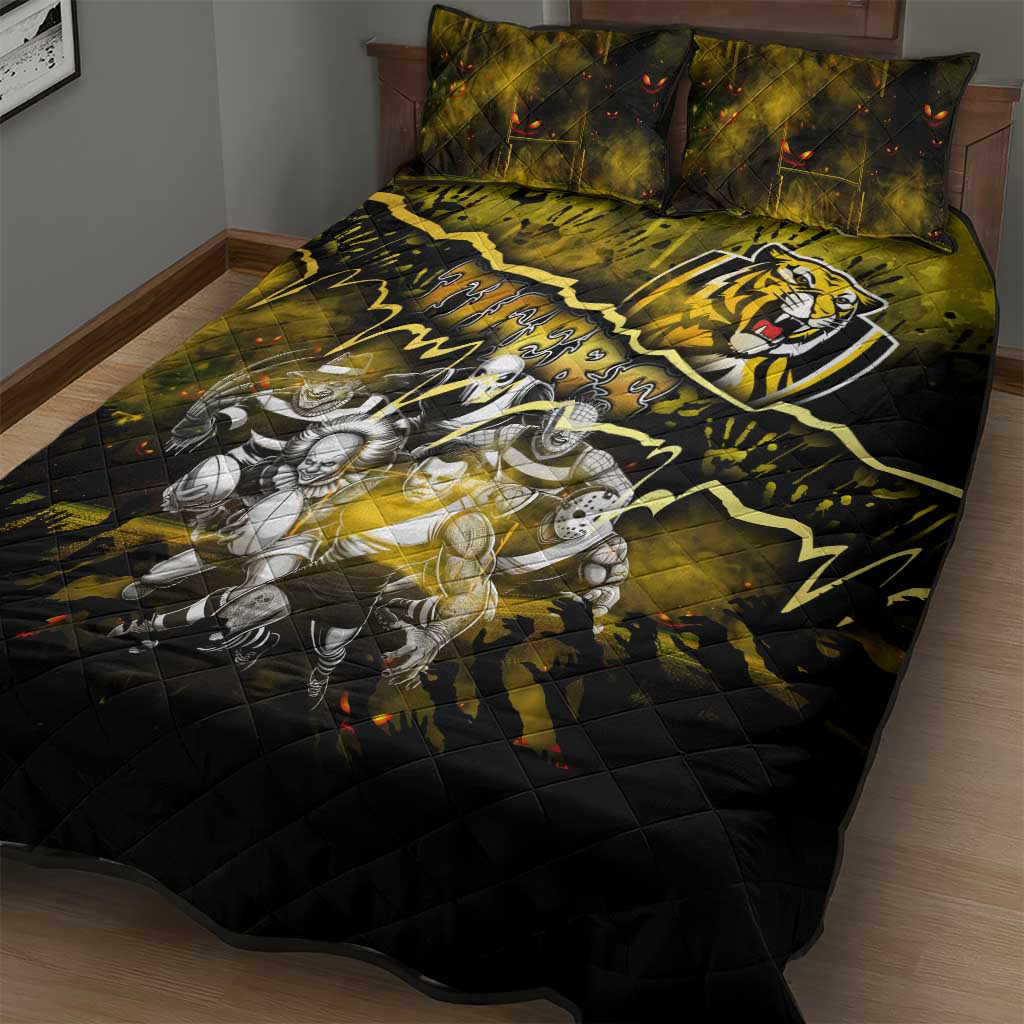Step Into Horror Domain Tiger Football Quilt Bed Set Halloween Horror Movie Characters - Aussie Hoodie