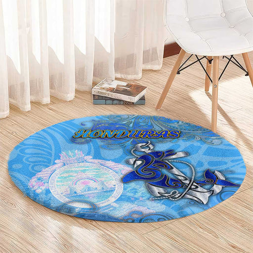 Ocean Spirit of Honduras Round Carpet Anchored in Honduran Pride - Aussie Hoodie