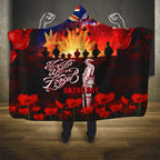 Australia ANZAC Day Hooded Blanket Let We Forget - Tribute Art with Soldiers and Poppies