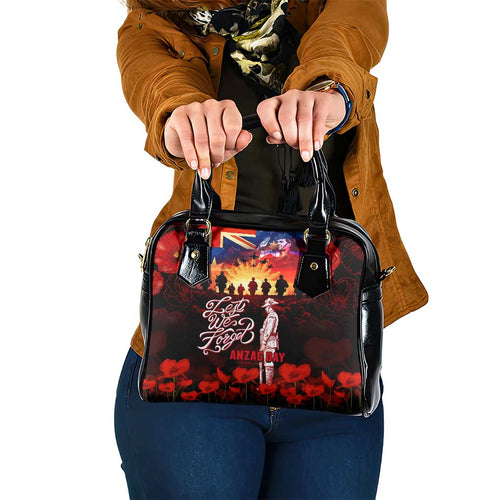 Australia ANZAC Day Shoulder Handbag Let We Forget - Tribute Art with Soldiers and Poppies