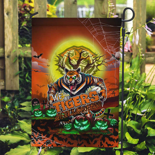 We Are Tigers Halloween Garden Flag Pumpkin Scary Spooky Season - Aussie Hoodie