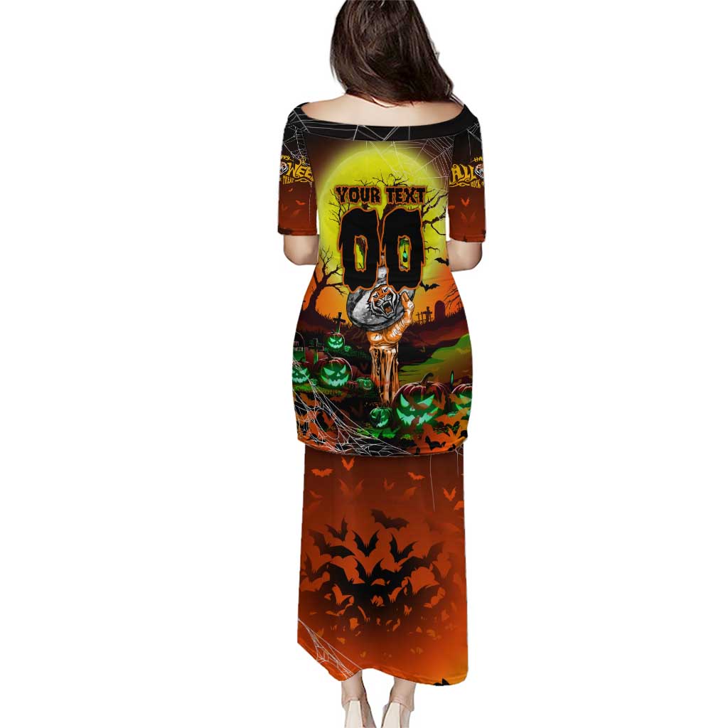 We Are Tigers Halloween Puletasi Pumpkin Scary Spooky Season - Aussie Hoodie