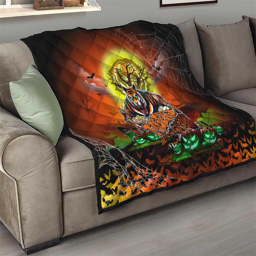 We Are Tigers Halloween Quilt Pumpkin Scary Spooky Season - Aussie Hoodie