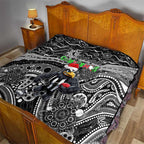 Merry Christmas AFL Collingwood Magpies Quilt Aboriginal Santa Football Mascot