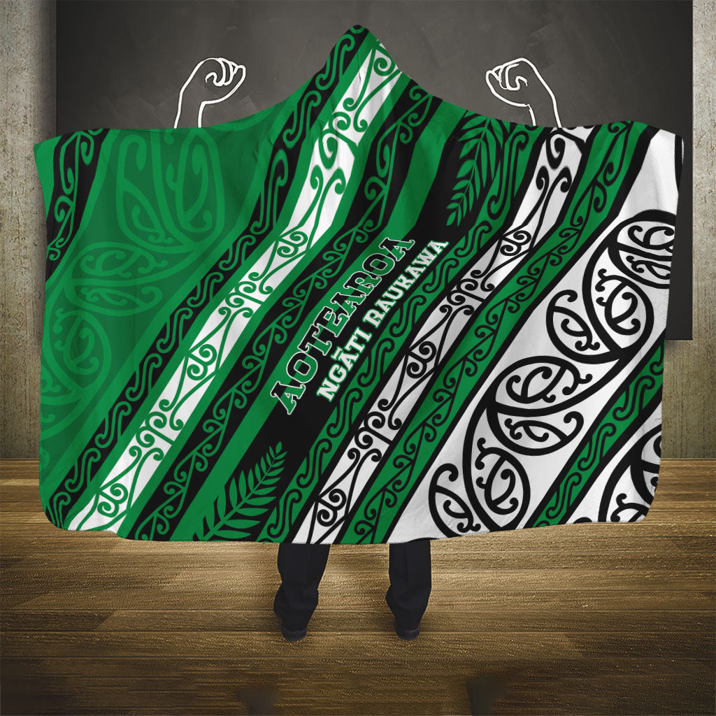 Aotearoa Ngati Raukawa Hooded Blanket New Zealand Maori Tribal Fern Pattern