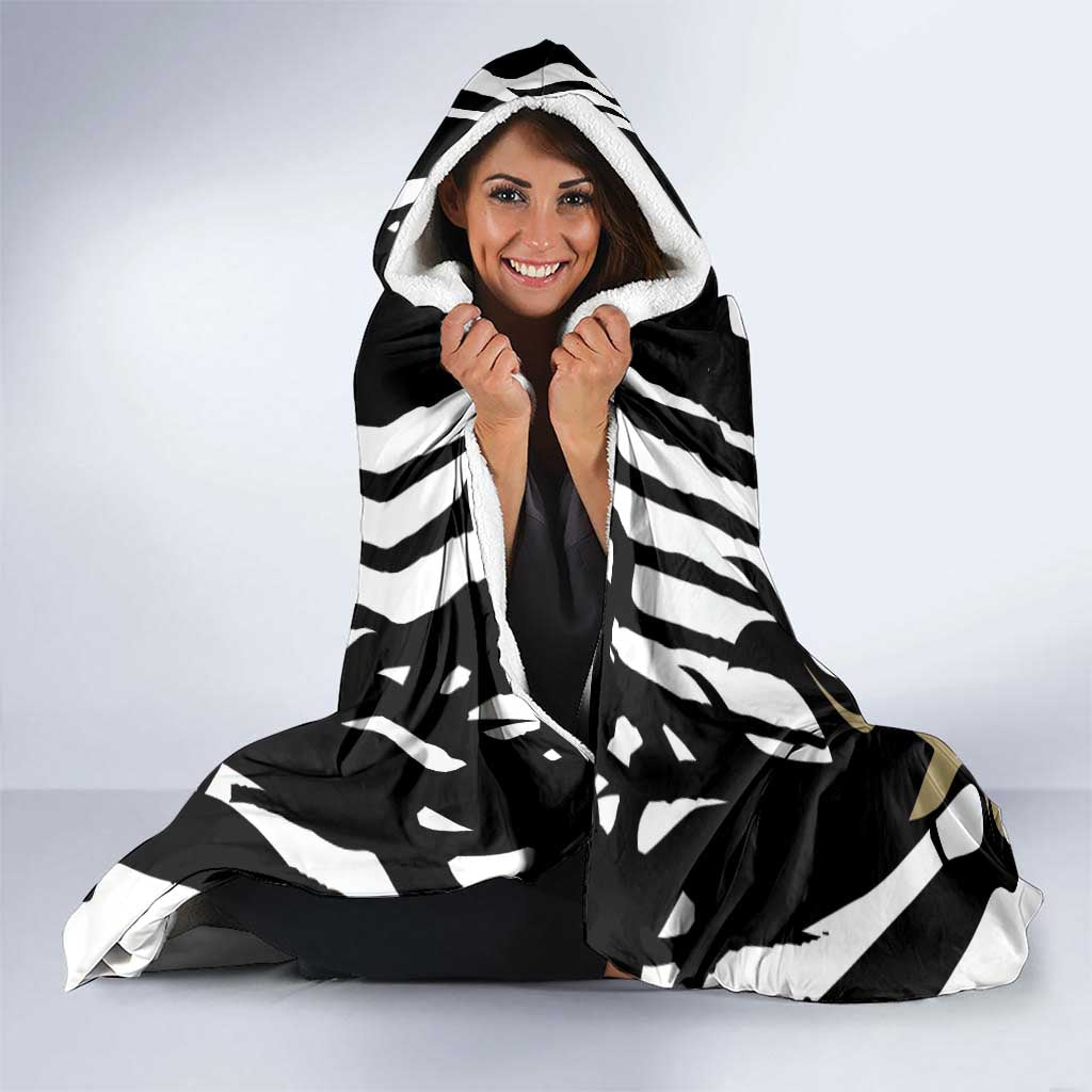 Collingwood Black Hooded Blanket Unique Style