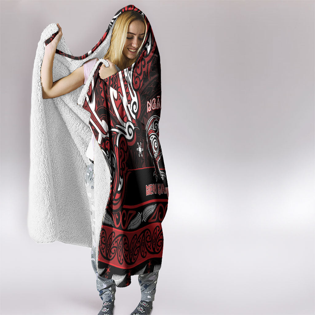 Ngapuhi Aotearoa Meri Kirihimete Hooded Blanket Maori Kiwi Bird Silver Fern Koru Pattern