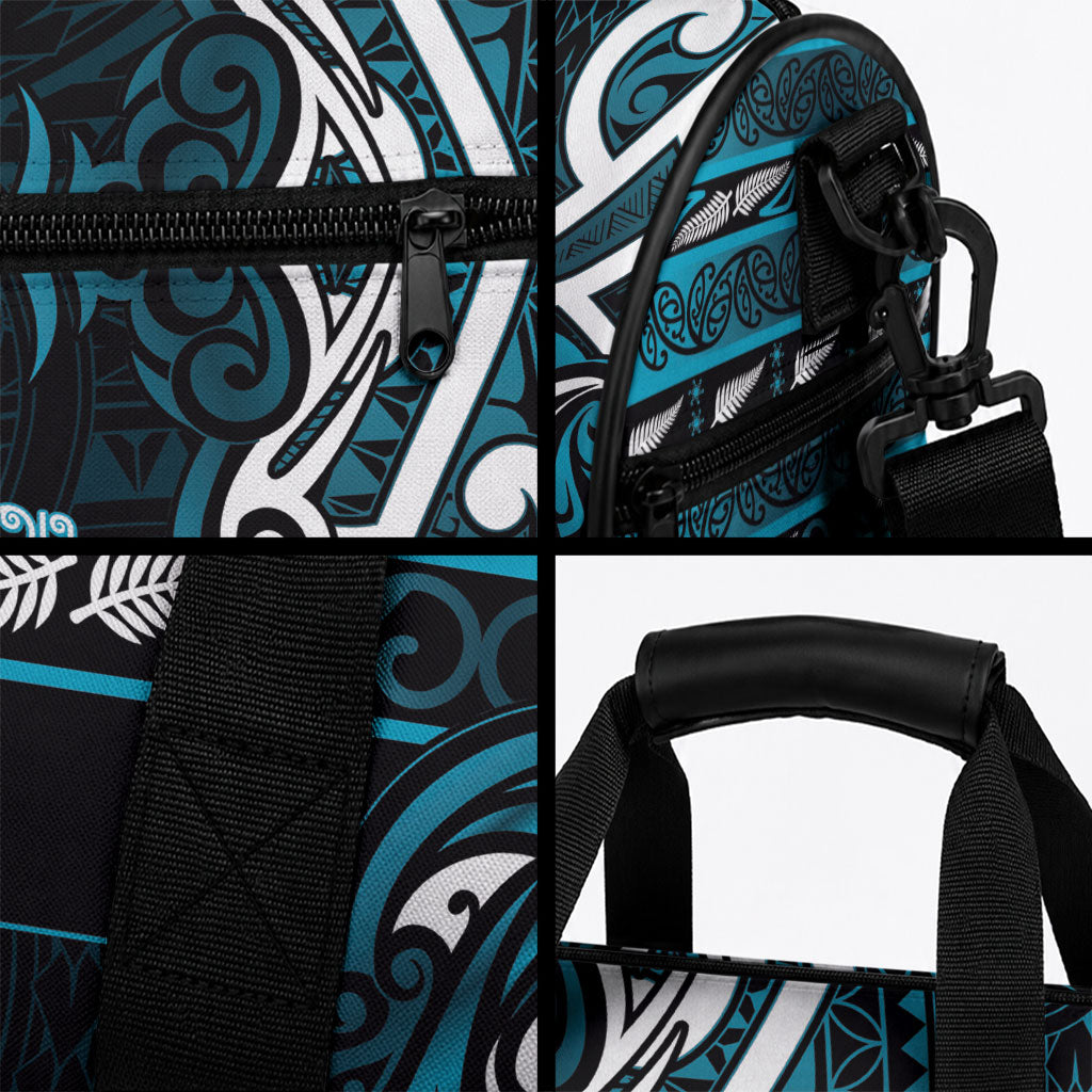 Ngati Porou Aotearoa Meri Kirihimete Duffle Bag Maori Kiwi Bird Silver Fern Koru Pattern
