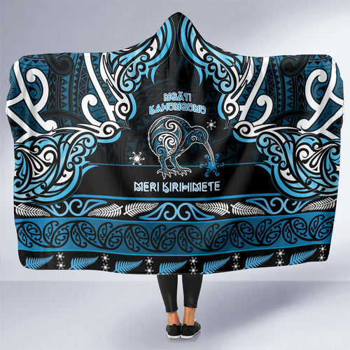 Ngati Kahungunu Aotearoa Meri Kirihimete Hooded Blanket Maori Kiwi Bird Silver Fern Koru Pattern