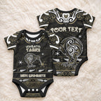 Personalised Waikato Tainui Aotearoa Meri Kirihimete Baby Onesie Maori Kiwi Bird Silver Fern Koru Pattern