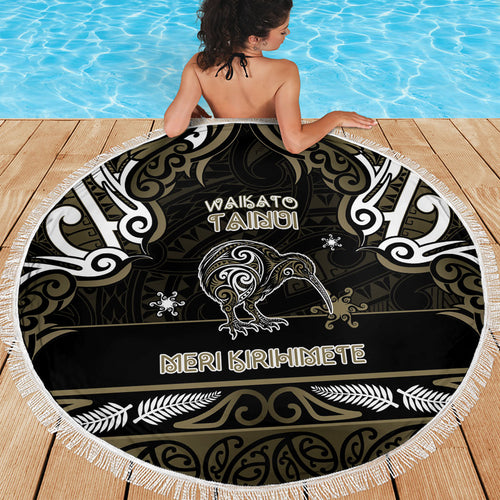 Waikato Tainui Aotearoa Meri Kirihimete Beach Blanket Maori Kiwi Bird Silver Fern Koru Pattern