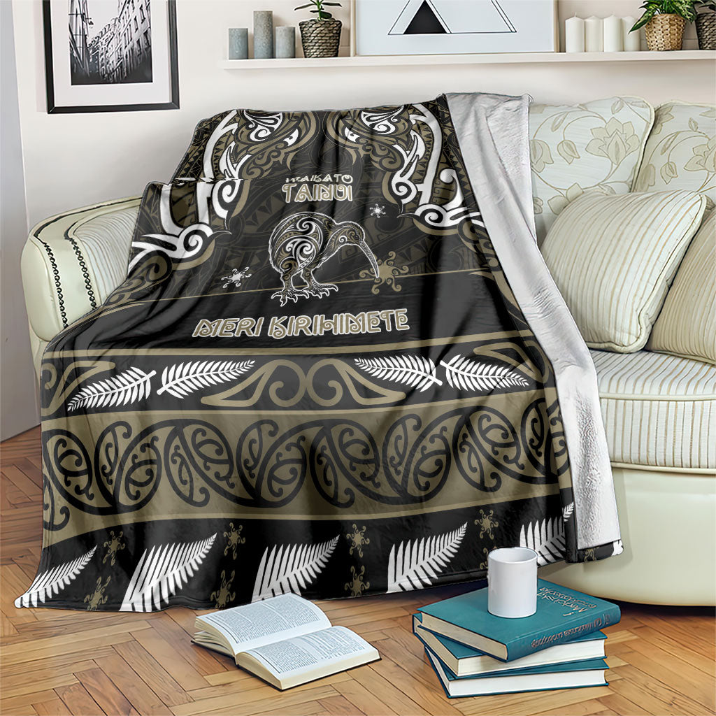 Waikato Tainui Aotearoa Meri Kirihimete Blanket Maori Kiwi Bird Silver Fern Koru Pattern