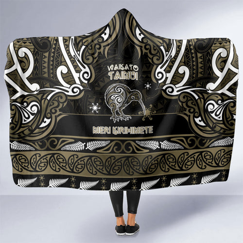 Waikato Tainui Aotearoa Meri Kirihimete Hooded Blanket Maori Kiwi Bird Silver Fern Koru Pattern