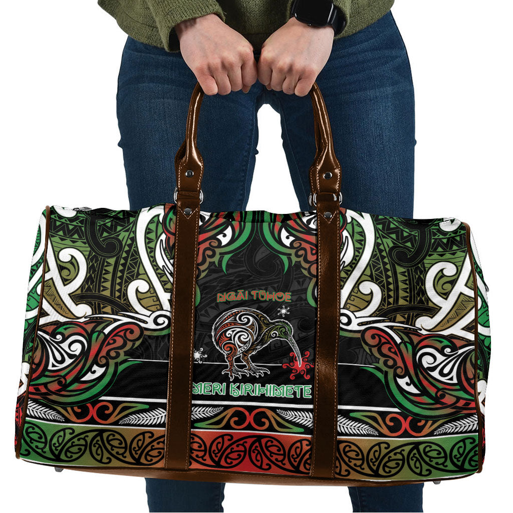 Ngai Tuhoe Aotearoa Meri Kirihimete Travel Bag Maori Kiwi Bird Silver Fern Koru Pattern