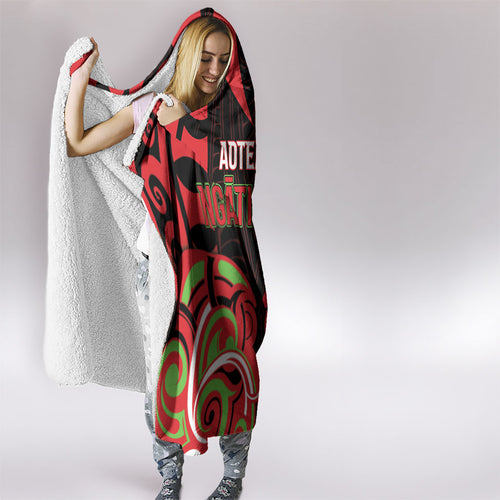 Aotearoa Ngati Maru Hooded Blanket New Zealand Traditional Maori Pattern