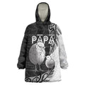 Personalised New Zealand Father's Day Wearable Blanket Hoodie Papa Kiwi Bird Tribal Pattern
