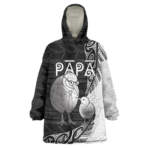 Personalised New Zealand Father's Day Wearable Blanket Hoodie Papa Kiwi Bird Tribal Pattern