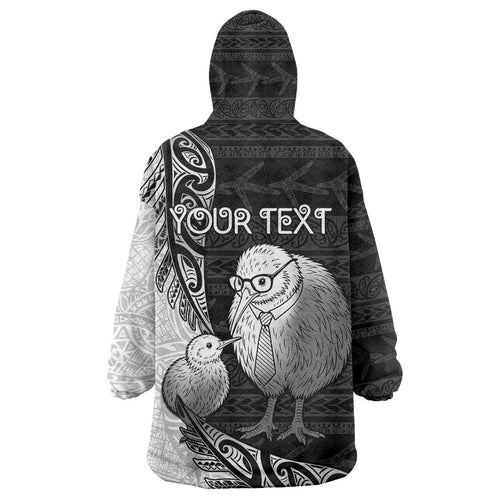 Personalised New Zealand Father's Day Wearable Blanket Hoodie Papa Kiwi Bird Tribal Pattern