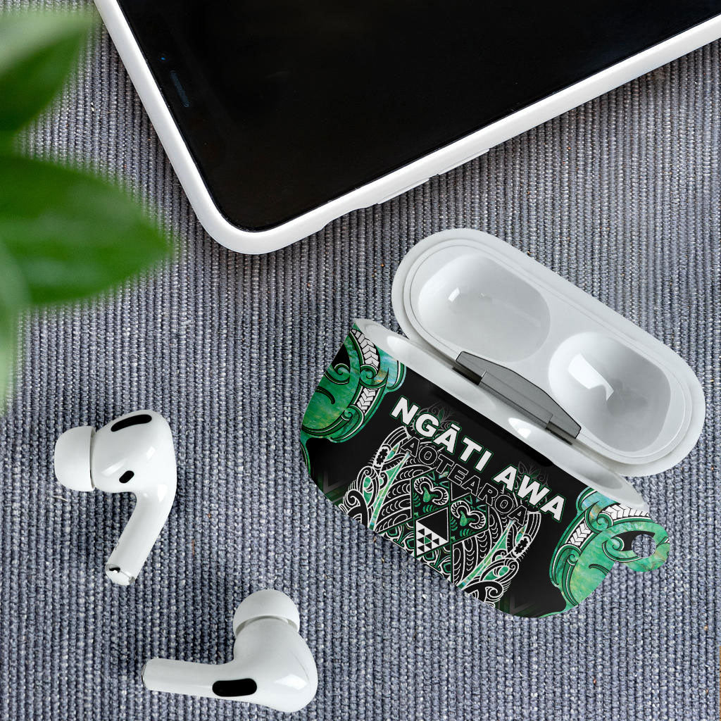 Aotearoa Ngati Awa AirPods Case Maori Tribal Green Marble Paua Shell Pattern