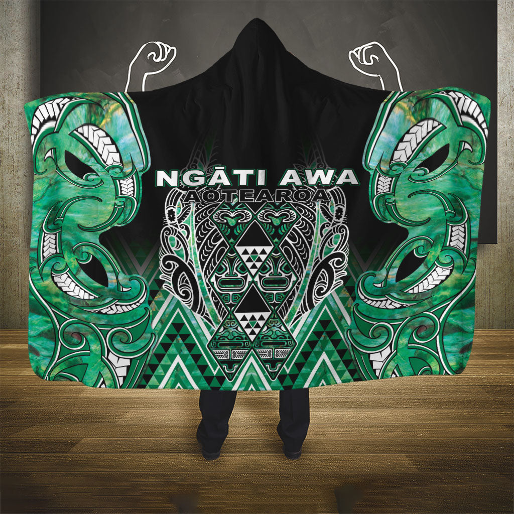 Aotearoa Ngati Awa Hooded Blanket Maori Tribal Green Marble Paua Shell Pattern
