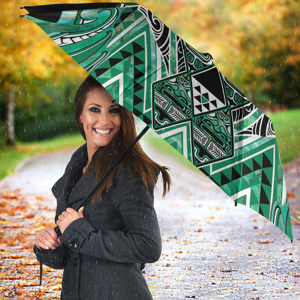 Aotearoa Ngati Awa Umbrella Maori Tribal Green Marble Paua Shell Pattern
