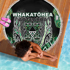 Aotearoa Whakatohea Beach Blanket Maori Tribal Green Abalone Paua Shell Pattern