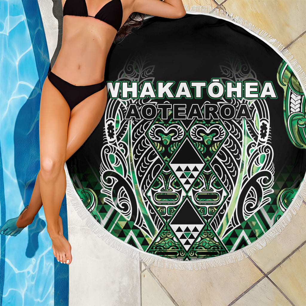 Aotearoa Whakatohea Beach Blanket Maori Tribal Green Abalone Paua Shell Pattern