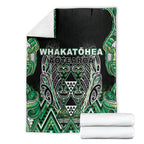 Aotearoa Whakatohea Blanket Maori Tribal Green Abalone Paua Shell Pattern