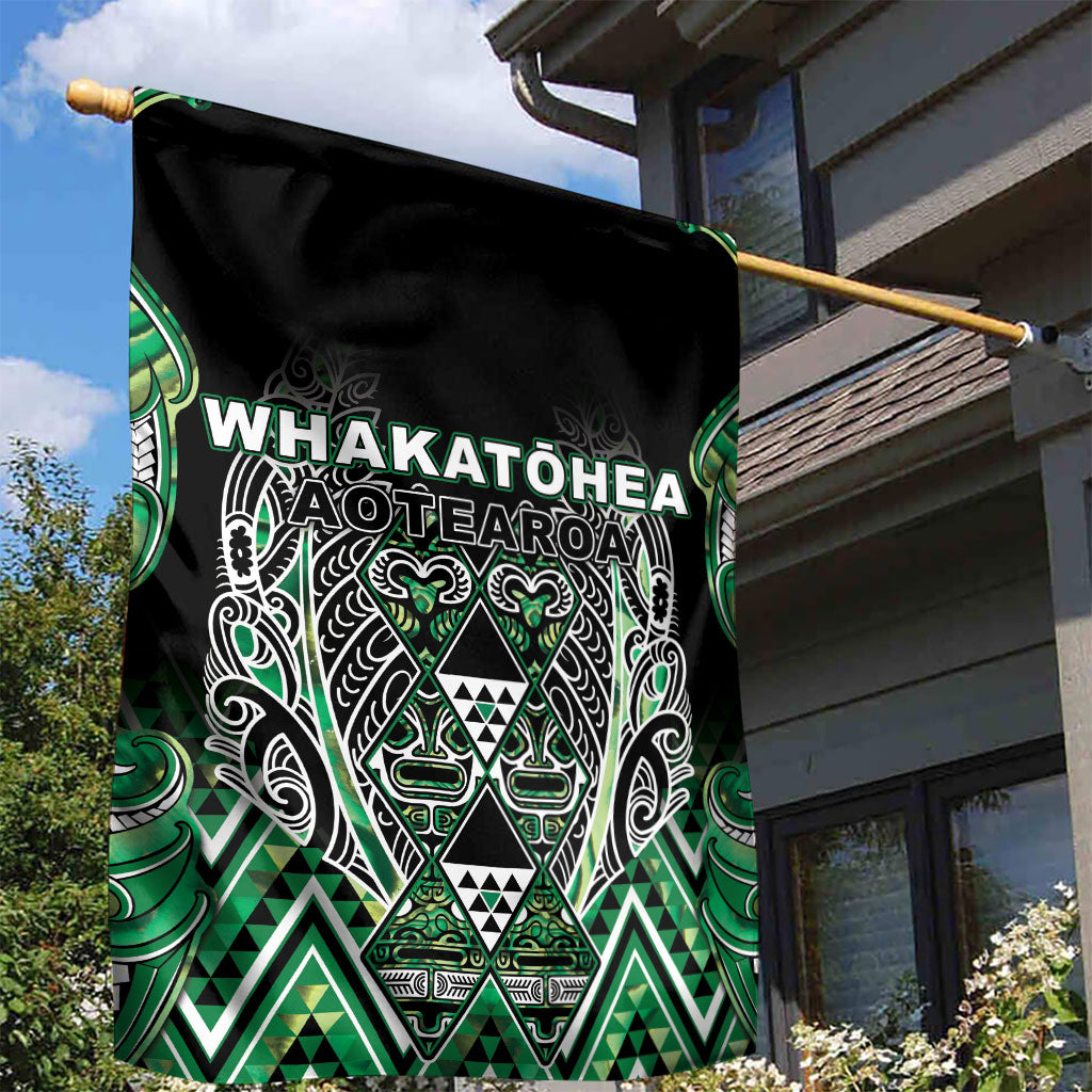 Aotearoa Whakatohea Garden Flag Maori Tribal Green Abalone Paua Shell Pattern
