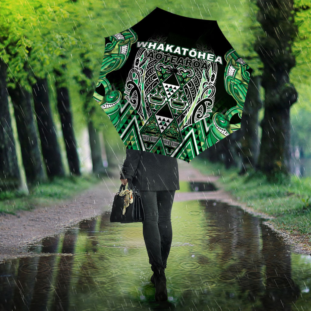 Aotearoa Whakatohea Umbrella Maori Tribal Green Abalone Paua Shell Pattern