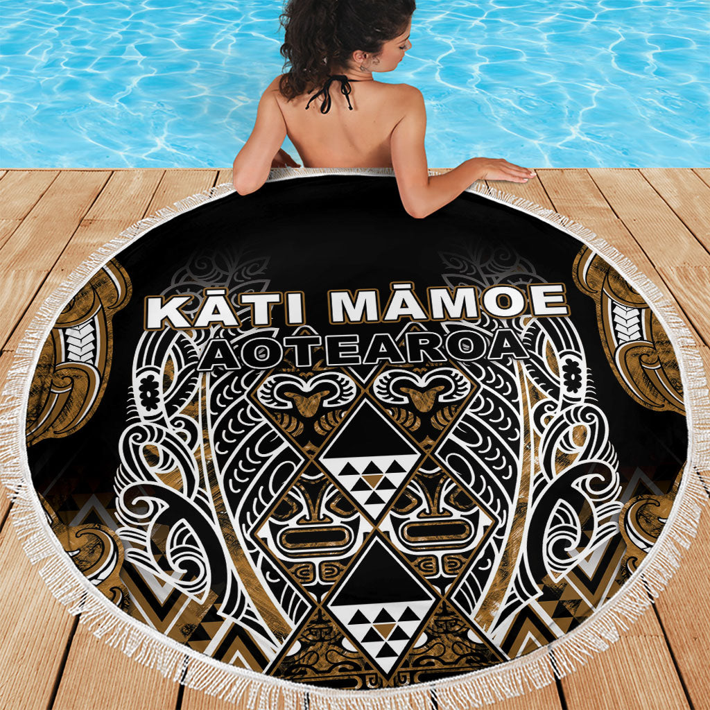 Aotearoa Kati Mamoe Beach Blanket Maori Brown Tribal Paua Shell Pattern