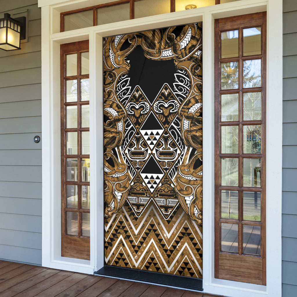 Aotearoa Kati Mamoe Door Cover Maori Brown Tribal Paua Shell Pattern