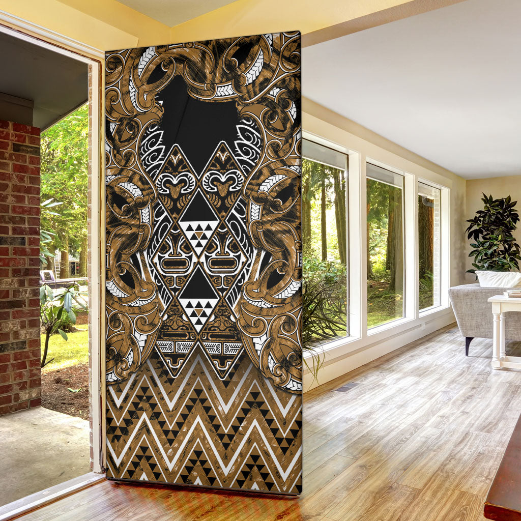 Aotearoa Kati Mamoe Door Cover Maori Brown Tribal Paua Shell Pattern