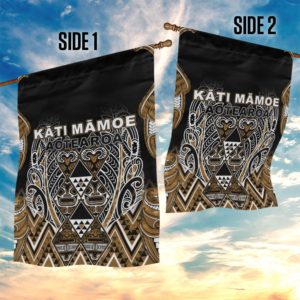 Aotearoa Kati Mamoe Garden Flag Maori Brown Tribal Paua Shell Pattern