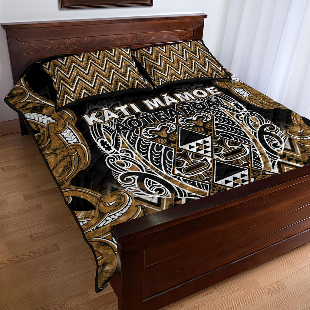 Aotearoa Kati Mamoe Quilt Bed Set Maori Brown Tribal Paua Shell Pattern