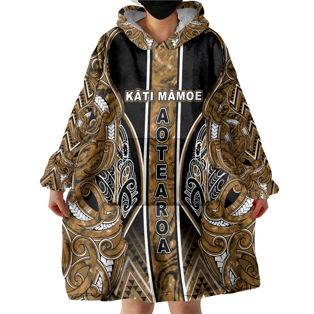 Aotearoa Kati Mamoe Wearable Blanket Hoodie Maori Brown Tribal Paua Shell Pattern