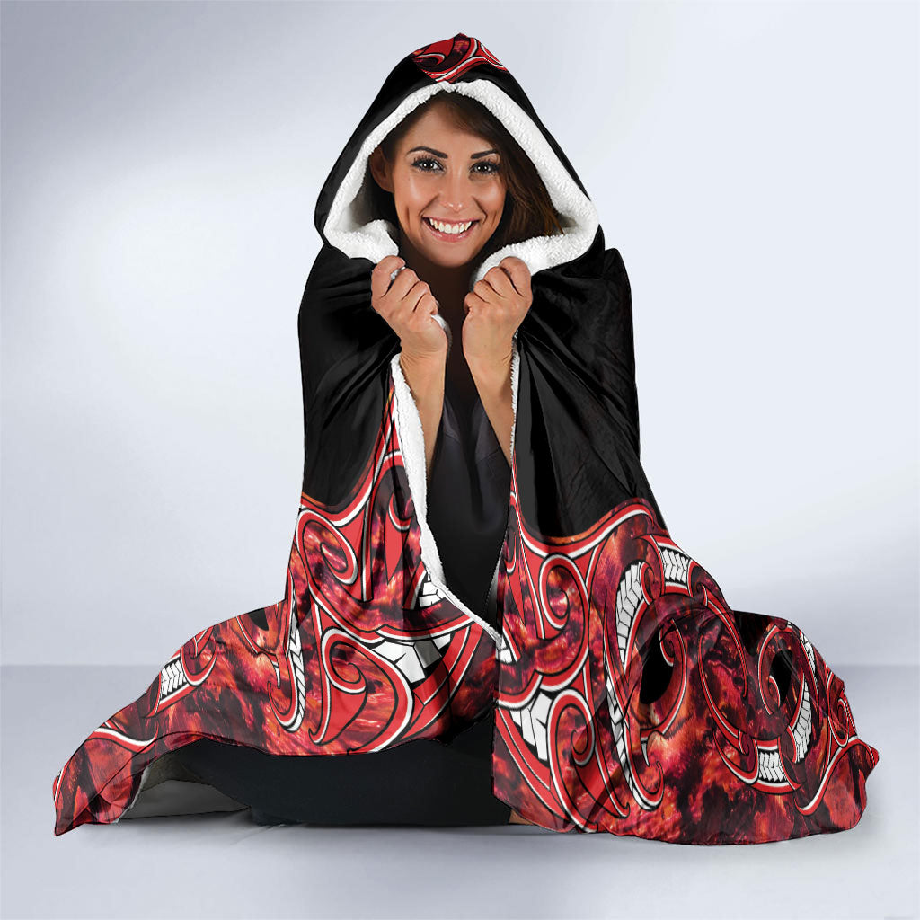 Aotearoa Ngapuhi Hooded Blanket Maori Red Tribal Paua Shell Pattern