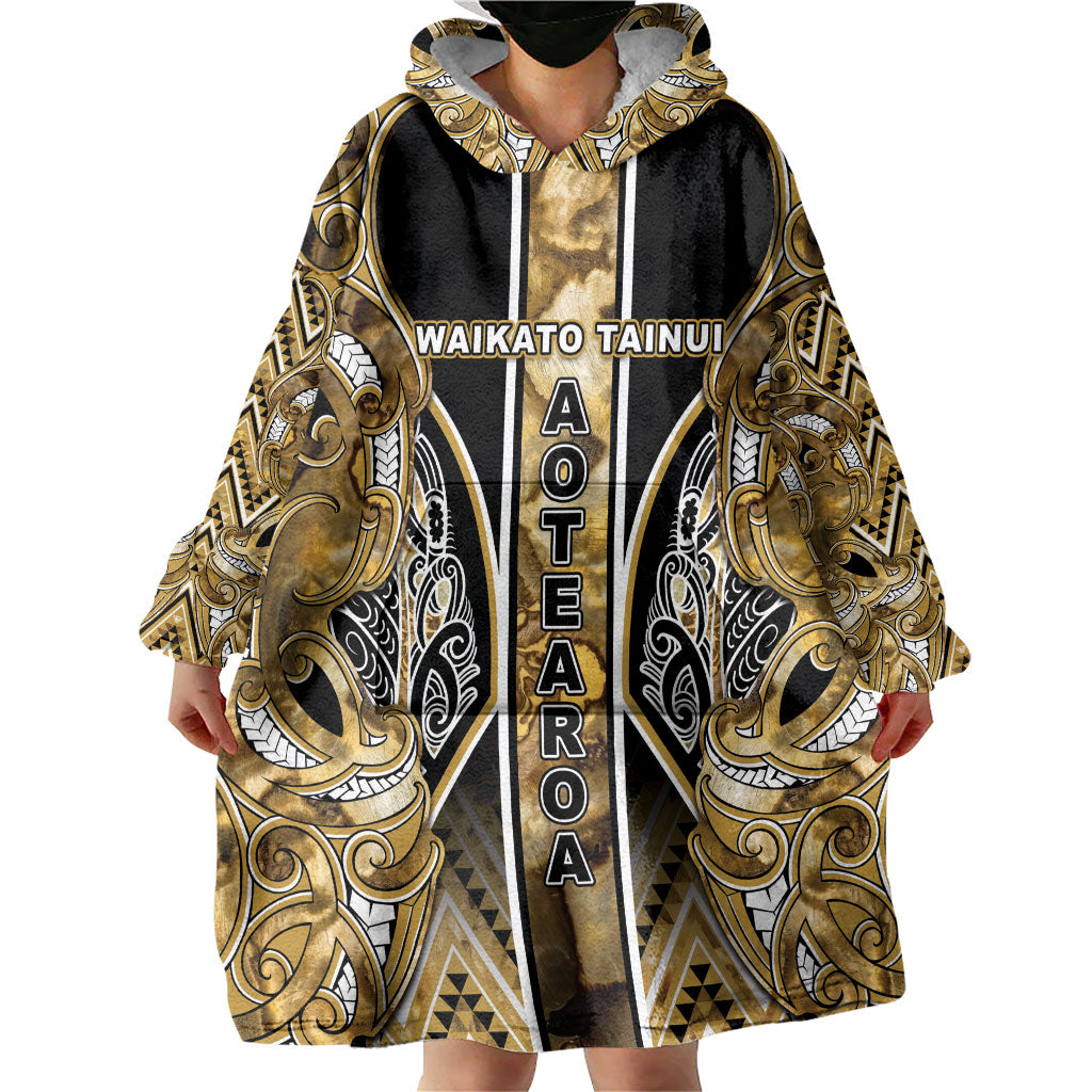 Aotearoa Waikato Tainui Wearable Blanket Hoodie Maori Light Gold Tribal Paua Shell Pattern