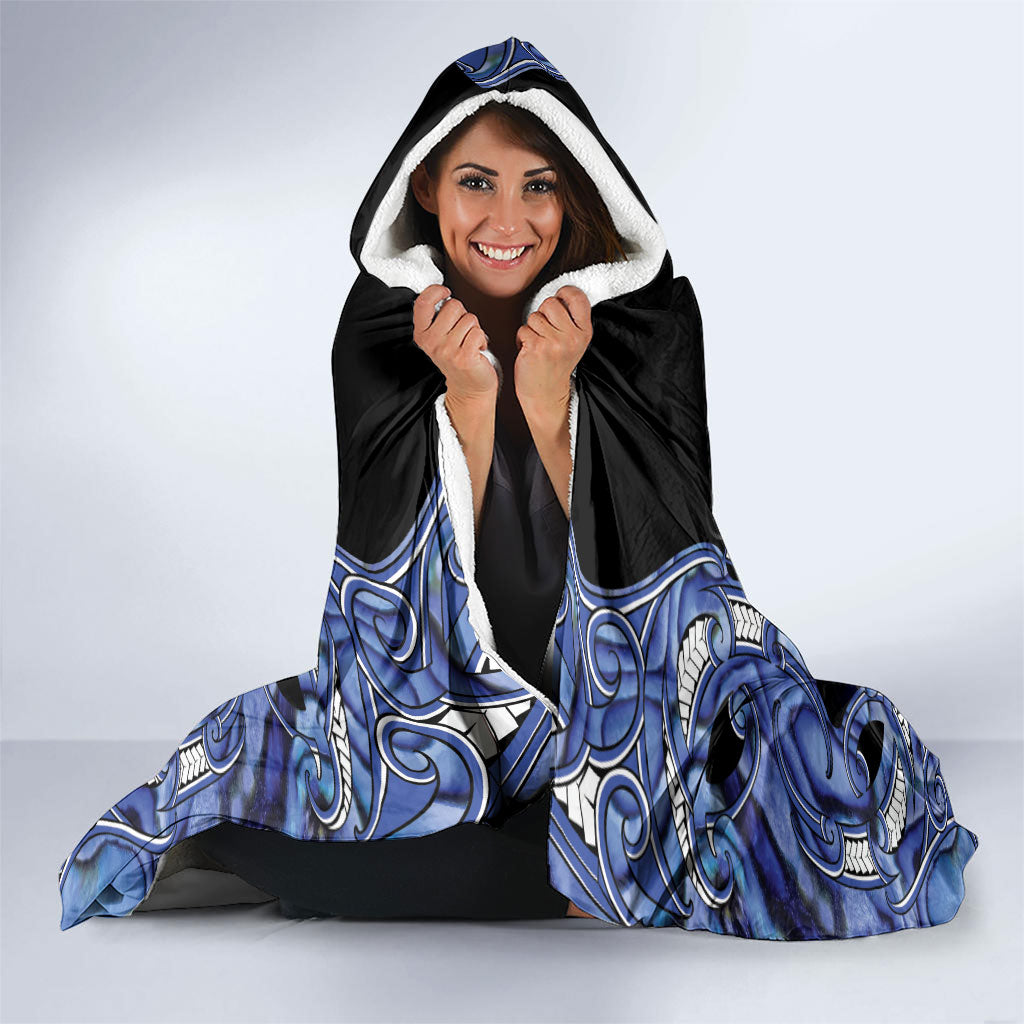 Aotearoa Ngati Kahungunu Hooded Blanket Maori Tribal Blue Paua Shell Pattern