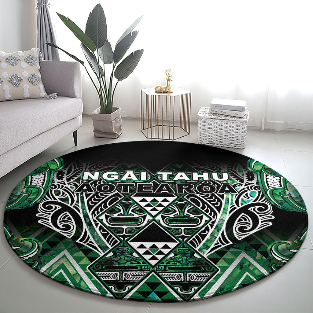 Aotearoa Ngai Tahu Round Carpet Maori Tribal Dark Green Paua Shell Pattern