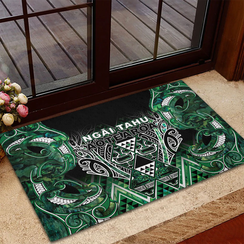 Aotearoa Ngai Tahu Rubber Doormat Maori Tribal Dark Green Paua Shell Pattern