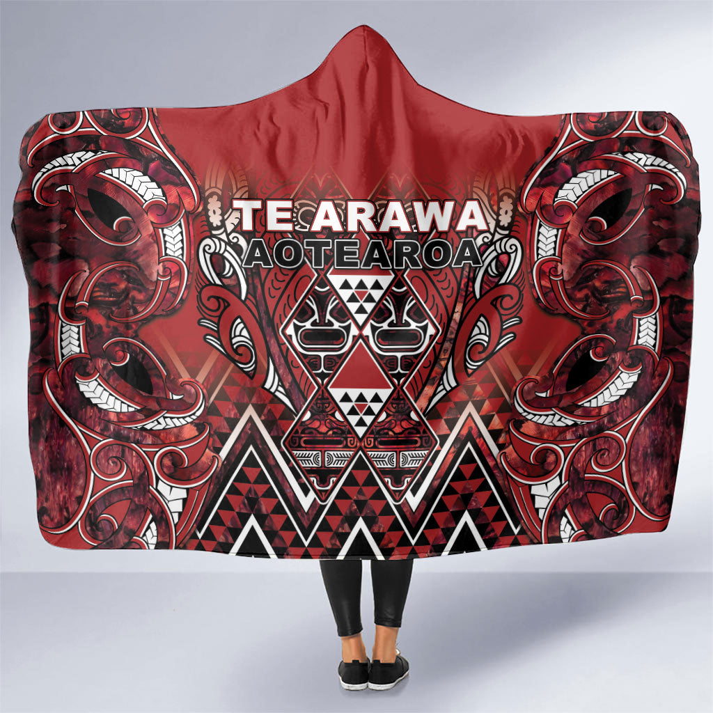 Aotearoa Te Arawa Hooded Blanket Maori Tribal Dark Red Paua Shell Pattern