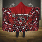 Aotearoa Te Arawa Hooded Blanket Maori Tribal Dark Red Paua Shell Pattern
