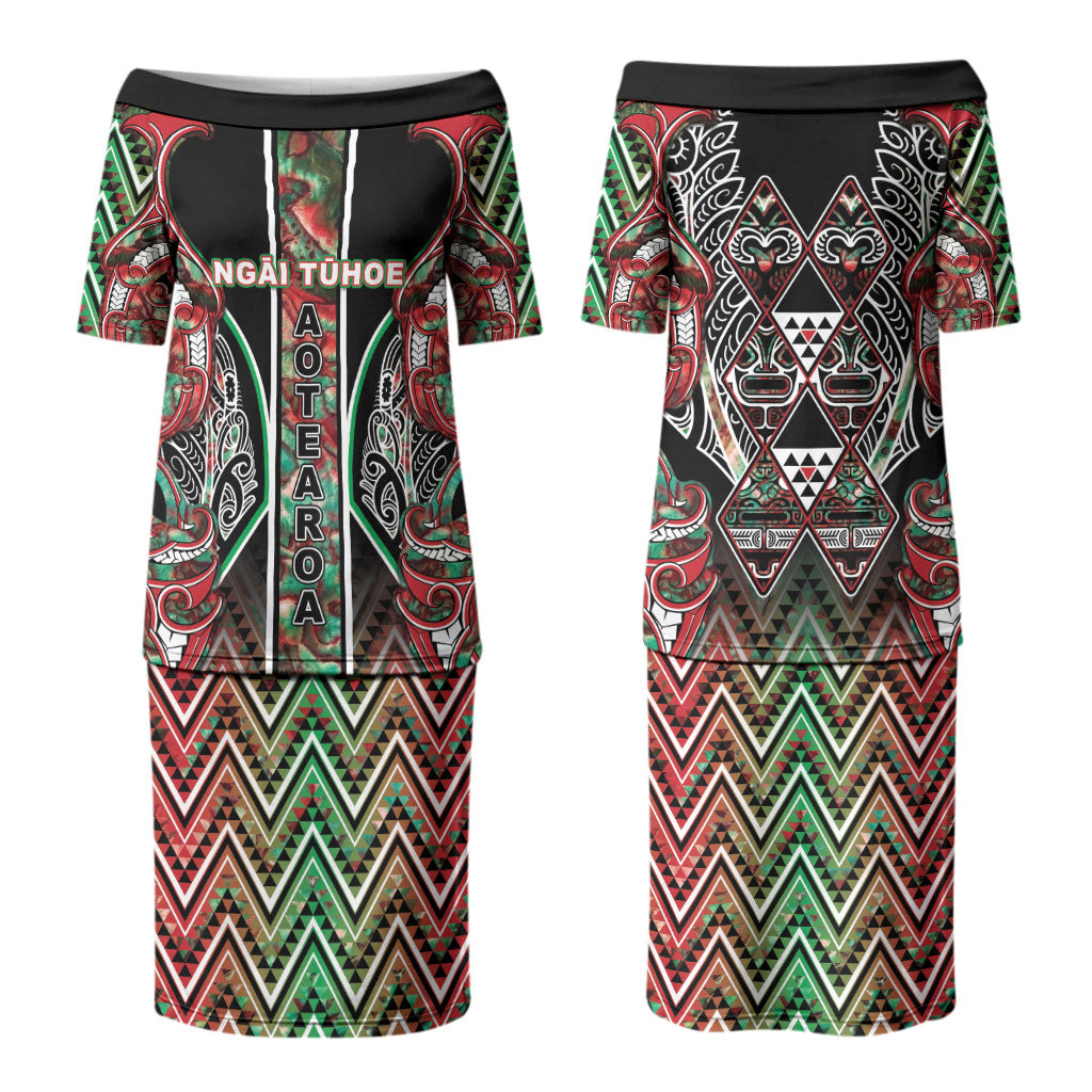 Aotearoa Ngai Tuhoe Couples Matching Puletasi and Long Sleeve Button Shirt Maori Tribal Red And Green Paua Shell Pattern