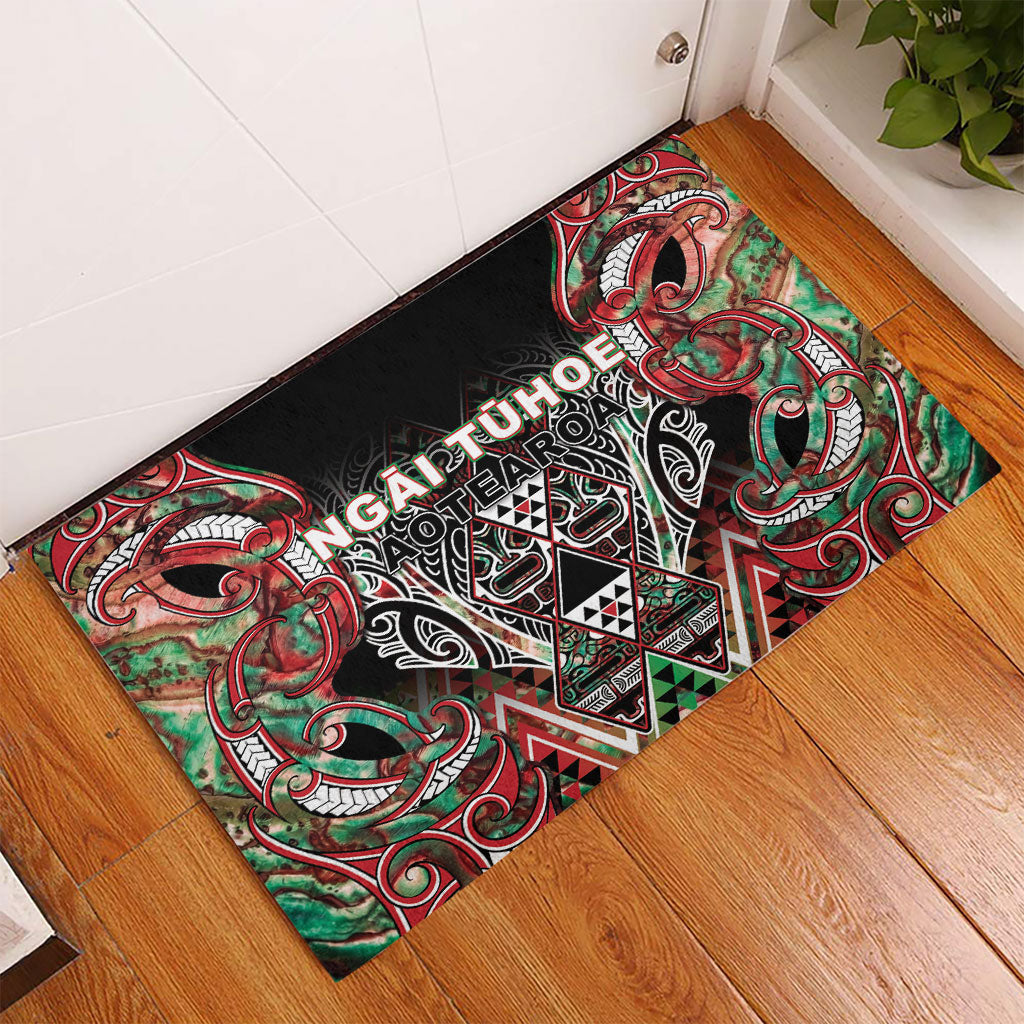 Aotearoa Ngai Tuhoe Rubber Doormat Maori Tribal Red And Green Paua Shell Pattern