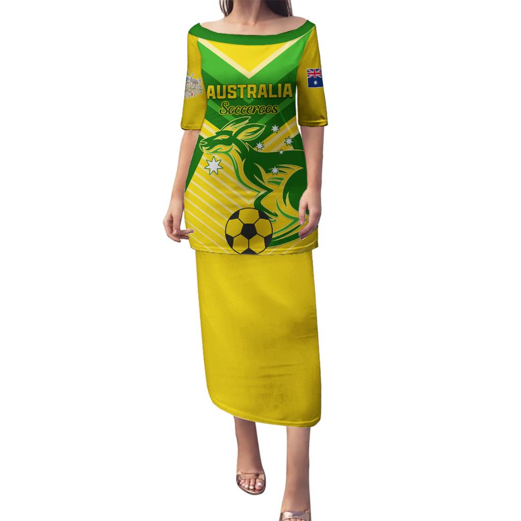 Australia Soccer Family Matching Puletasi and Hawaiian Shirt Go Socceroos