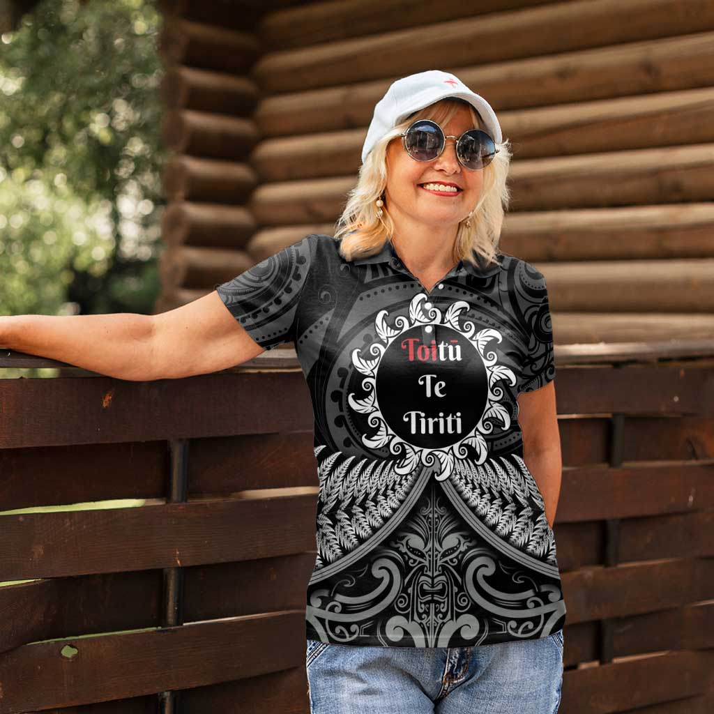 Personalised Toitu Te Tiriti Aotearoa Silver Fern Women Polo Shirt New Zealand Maori Pattern